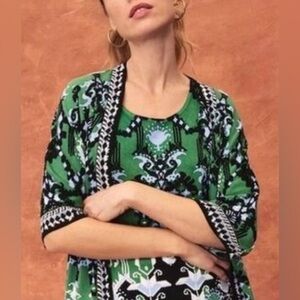 Chico's Jardin Green Ikat Twinset, Size 1 (Medium)
